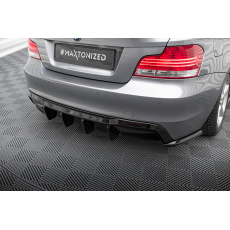 Maxton Design vložka zadního nárazníku pro BMW řada 1 E82 Facelift, černý lesklý plast ABS
