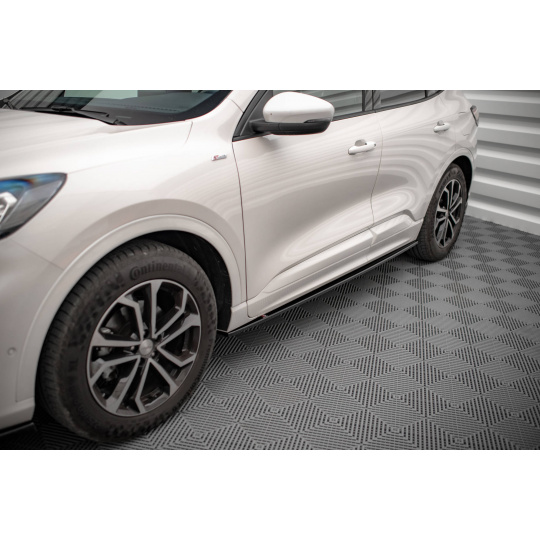Maxton Design difuzory pod boční prahy pro Ford Kuga Mk3 ST-Line, černý lesklý plast ABS