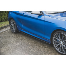 Maxton Design "Racing durability" difuzory pod boční prahy pro BMW řada 1 F20 M135I, plast ABS bez povrchové úpravy, s červenou linkou