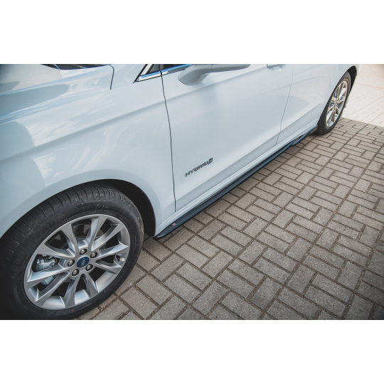 Maxton Design difuzory pod boční prahy pro Ford Mondeo Mk5 Facelift, černý lesklý plast ABS Maxton Design difuzory pod boční prahy pro Ford Mondeo Mk5 Facelift, černý lesklý plast ABS