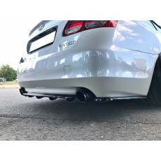 Maxton Design středový spoiler zadního nárazníku s žebrováním pro Lexus GS Mk3 Facelift, černý lesklý plast ABS