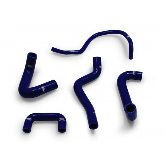 Samco Sport 5-dílná sada silikonových hadic pro doplňkové vedení chladicí kapaliny pro Renault Clio 1 1991 - 1996 1.8 16v, barva: modrá Samco Sport 5-dílná sada silikonových hadic pro doplňkové vedení chladicí kapaliny pro Renault Clio 1 1991 - 1996 1.8 16v, barva: modrá