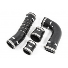 Forge Motorsport hadicový kit pro tlakové vedení vzduchu pro Audi RS3 8Y, barva: černá Forge Motorsport hadicový kit pro tlakové vedení vzduchu pro Audi RS3 8Y, barva: černá