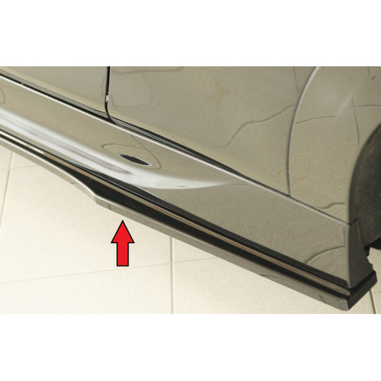 Rieger spoiler pod boční práh mont. strana pro Mini Cooper S FM6 convertible (F67), 03/24-, plast ABS lakovaný do černé lesklé barvy Rieger spoiler pod boční práh mont. strana pro Mini Cooper S FM6 convertible (F67), 03/24-, plast ABS lakovaný do černé lesklé barvy