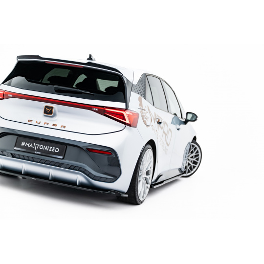 Maxton Design spoiler pod zadní nárazník s žebrováním pro Cupra Born Mk1, černý lesklý plast ABS Maxton Design spoiler pod zadní nárazník s žebrováním pro Cupra Born Mk1, černý lesklý plast ABS