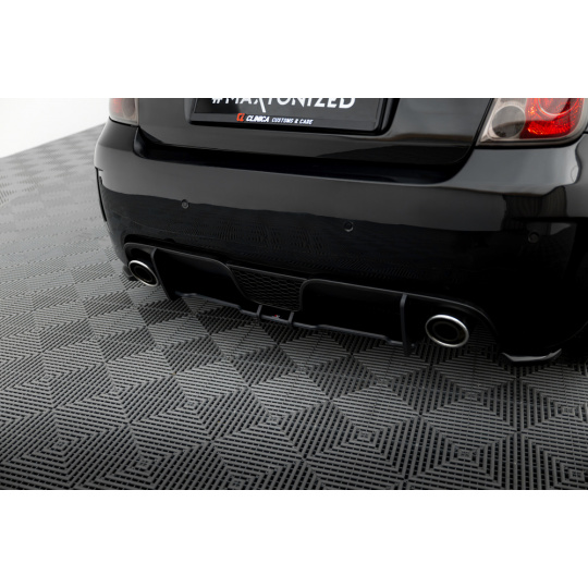 Maxton Design "Street Pro" difuzor zadního nárazníku pro Abarth 500 Mk1, plast ABS bez povrchové úpravy, s červenou linkou