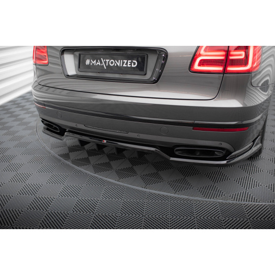 Maxton Design středový spoiler pod zadní nárazník s žebrováním pro Bentley Bentayga Mk1, černý lesklý plast ABS