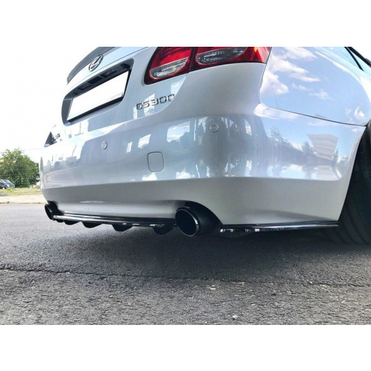 Maxton Design středový spoiler zadního nárazníku s žebrováním pro Lexus GS Mk3 Facelift, černý lesklý plast ABS
