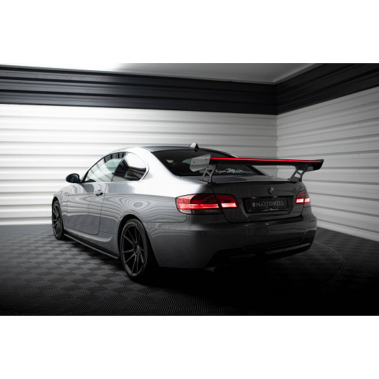 Maxton Design zadní křídlo s široce rozkročenými držáky a LED světlem pro BMW řada 3 E92, E92 Facelift, materiál pravý karbon, Coupe, vč. M-Pack