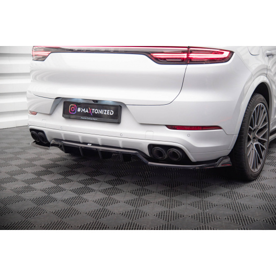 Maxton Design středový spoiler pod zadní nárazník s žebrováním pro Porsche Cayenne Mk3 Coupe, černý lesklý plast ABS