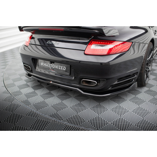 Maxton Design středový spoiler pod zadní nárazník s žebrováním pro Porsche 911 997 Turbo, černý lesklý plast ABS