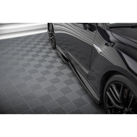 Maxton Design difuzory pod boční prahy pro Nissan GT-R R35 Facelift, černý lesklý plast ABS, r.v. 2016-2022