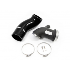 Forge Motorsport zvětšený vstup do turba pro Audi S3 2.0 TSI s platformou MQB EVO a turbodmychadlem Continental, vč. Sportback, barva hadice: černá