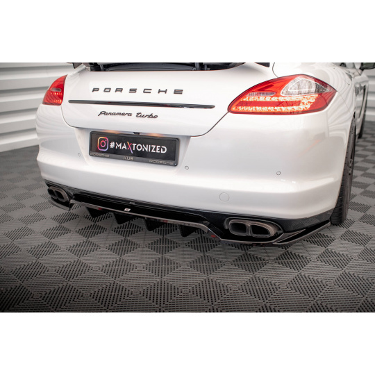 Maxton Design středový spoiler pod zadní nárazník s žebrováním pro Porsche Panamera 970 Turbo, černý lesklý plast ABS