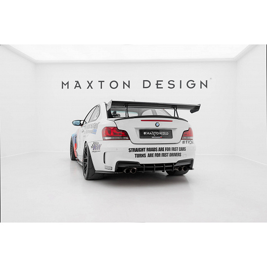 Maxton Design zadní křídlo s horním uchycením (swan-neck) pro BMW řada 1 E82 1M, pravý karbon
