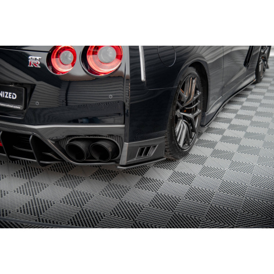 Maxton Design "Street Pro" boční difuzory pod zadní nárazník pro Nissan GT-R R35 Facelift, plast ABS bez povrchové úpravy, s červenou linkou