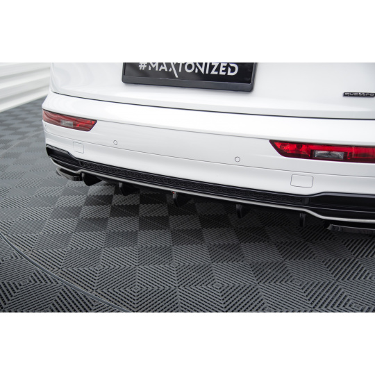 Maxton Design vložka zadního nárazníku pro Audi Q5 Mk2 S-Line, černý lesklý plast ABS Maxton Design vložka zadního nárazníku pro Audi Q5 Mk2 S-Line, černý lesklý plast ABS