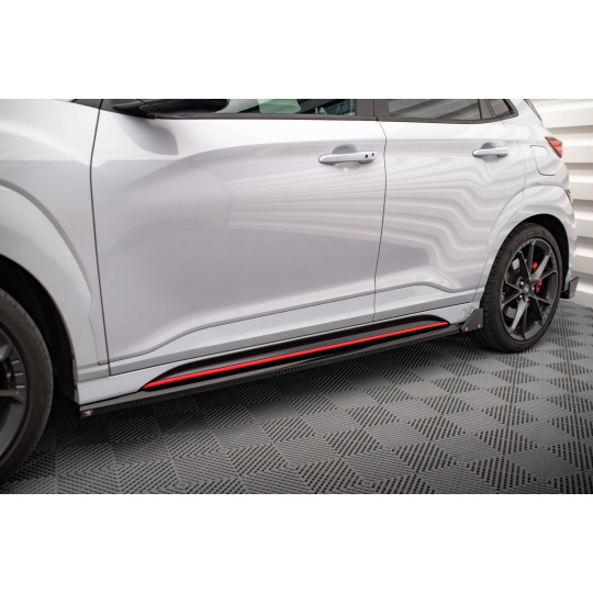 Maxton Design difuzory pod boční prahy s křidélky ver.1 pro Hyundai Kona N Mk1, černý lesklý plast ABS