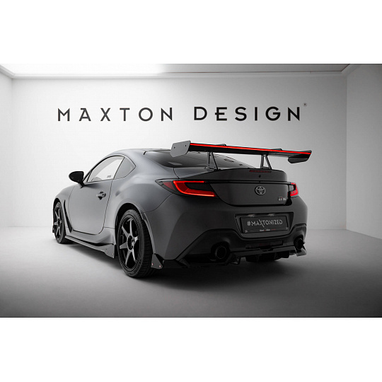 Maxton Design zadní křídlo s horním uchycením (swan-neck) a LED světlem pro Toyota GR86 Mk1, pravý karbon