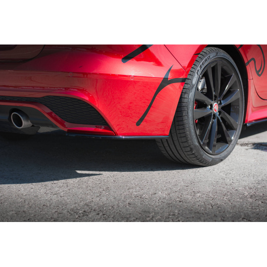 Maxton Design boční difuzory pod zadní nárazník pro Jaguar XE Mk1 Facelift X760 R-Dynamic, černý lesklý plast ABS