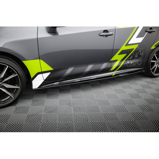 Maxton Design difuzory pod boční prahy pro Toyota Corolla XII GR Sports /Touring Sports, černý lesklý plast ABS
