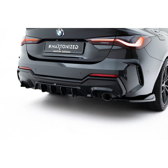 Maxton Design vložka zadního nárazníku pro BMW řada 4 G22/M-Pack, G22/M-Pack Facelift, G23/M-Pack, G23/M-Pack Facelift, černý lesklý plast ABS, Coupé / Cabrio