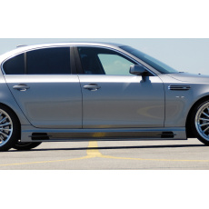 Rieger boční práh mont. strana levá pro BMW řada 5 E60, E61 sedan, touring vč. faceliftu, r.v. -08, 08-, plast ABS bez povrchové úpravy, s prolisem, s prolisem a dvěma výřezy
