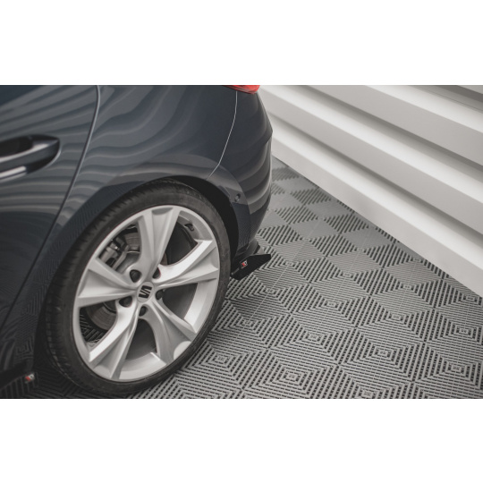 Maxton Design křidélka bočních difuzorů zad. nárazníku pro Seat Leon FR Mk4