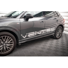 Maxton Design difuzory pod boční prahy pro Audi Q3 F3 S-Line, černý lesklý plast ABS