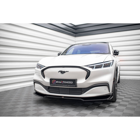 Maxton Design spoiler pod přední nárazník ver.2 pro Ford Mustang Mach-E Mk1, černý lesklý plast ABS