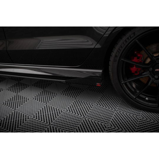 Maxton Design křidélka bočních difuzorů pro Audi RS3 8V Facelift, černý lesklý plast ABS, Sedan