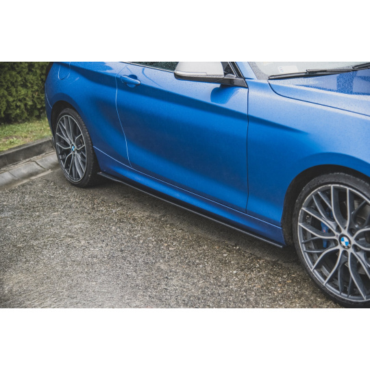 Maxton Design "Racing durability" difuzory pod boční prahy pro BMW řada 1 F20 M135I, plast ABS bez povrchové úpravy, s červenou linkou
