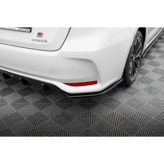 Maxton Design boční difuzory pod zadní nárazník pro Toyota Corolla XII 2019-/Sedan, černý lesklý plast ABS