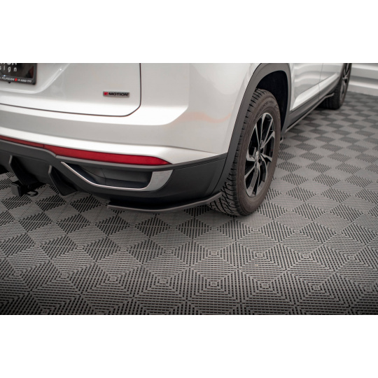 Maxton Design boční difuzory pod zadní nárazník pro Volkswagen Atlas Cross Sport Mk1, černý lesklý plast ABS