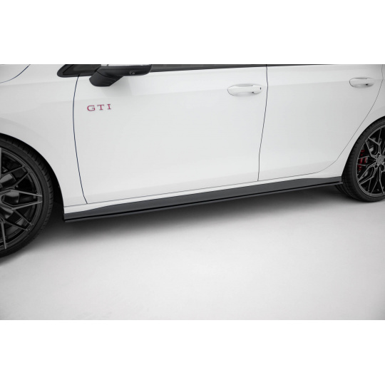 Maxton Design "Racing durability" difuzory pod boční prahy pro Volkswagen Golf GTI Mk8, plast ABS bez povrchové úpravy, s červenou linkou