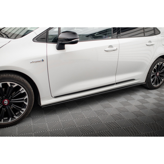 Maxton Design difuzory pod boční prahy pro Toyota Corolla XII 2019-/Sedan, černý lesklý plast ABS
