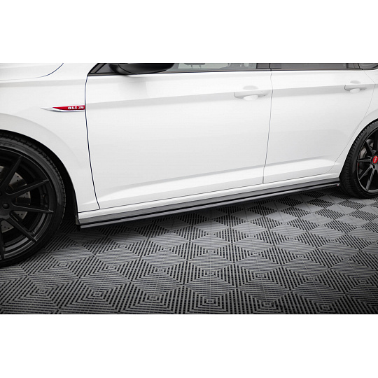 Maxton Design difuzory pod boční prahy pro Volkswagen Jetta Mk7 GLI, černý lesklý plast ABS