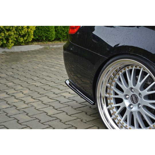 Maxton Design boční difuzory pod zadní nárazník pro BMW řada 3 E92 Facelift, černý lesklý plast ABS