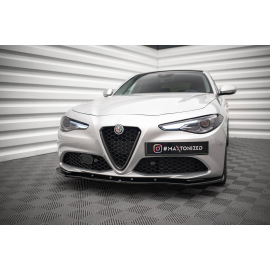 Maxton Design spoiler pod přední nárazník pro Alfa Romeo Giulia Sport, černý lesklý plast ABS