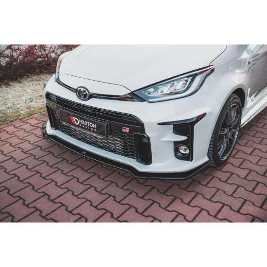 Maxton Design spoiler pod přední nárazník pro Toyota GR Yaris Mk4, černý lesklý plast ABS Maxton Design spoiler pod přední nárazník pro Toyota GR Yaris Mk4, černý lesklý plast ABS