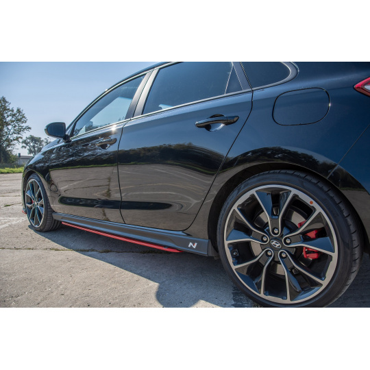 Maxton Design difuzory pod boční prahy ver.2 pro Hyundai i30 N Mk3, červený lesklý plast ABS