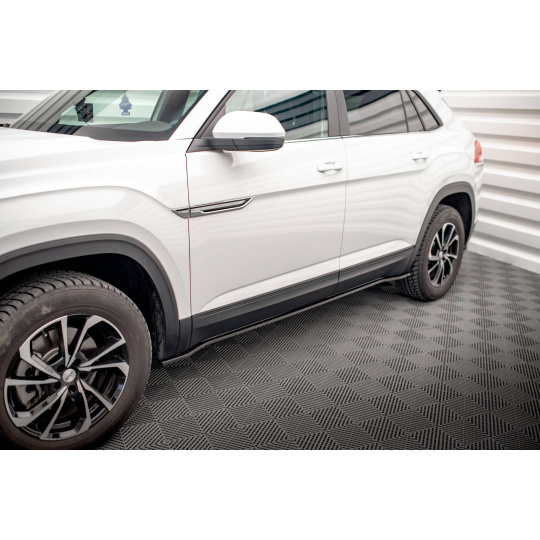 Maxton Design difuzory pod boční prahy pro Volkswagen Atlas Cross Sport Mk1, černý lesklý plast ABS
