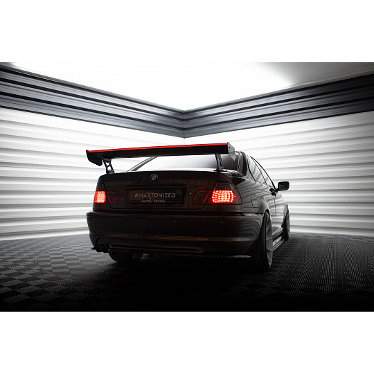 Maxton Design zadní křídlo s široce rozkročenými držáky a LED světlem pro BMW řada 3 E46, E46 Facelift, materiál pravý karbon Maxton Design zadní křídlo s široce rozkročenými držáky a LED světlem pro BMW řada 3 E46, E46 Facelift, materiál pravý karbon