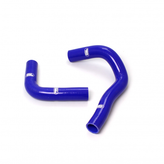 Samco Sport 2-dílná sada silikonových hadic pro vedení chladicí kapaliny pro Talbot Sunbeam Ti 1978 - 1981 1.6l (horní a spodní hadice k chladiči), barva: modrá Samco Sport 2-dílná sada silikonových hadic pro vedení chladicí kapaliny pro Talbot Sunbeam Ti 1978 - 1981 1.6l (horní a spodní hadice k chladiči), barva: modrá