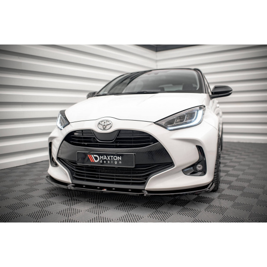 Maxton Design spoiler pod přední nárazník ver.2 pro Toyota Yaris Mk4, černý lesklý plast ABS