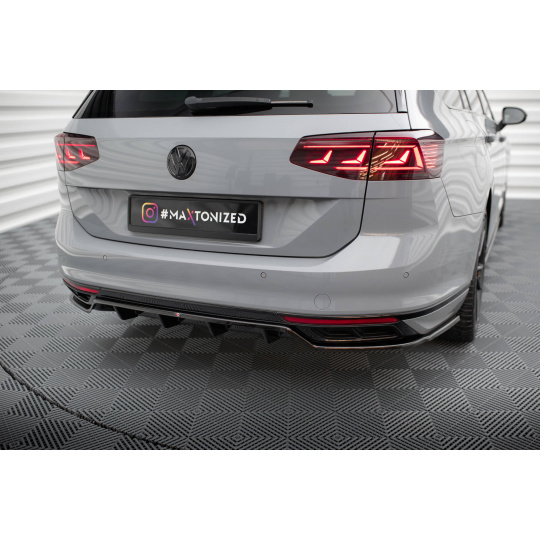 Maxton Design středový spoiler pod zadní nárazník s žebrováním pro Volkswagen Passat Mk8 (B8) Facelift, černý lesklý plast ABS, R-Line