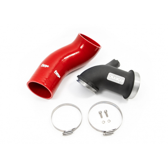 Forge Motorsport zvětšený vstup do turba pro Audi S3 2.0 TSI s platformou MQB EVO a turbodmychadlem Continental, vč. Sportback, barva hadice: červená