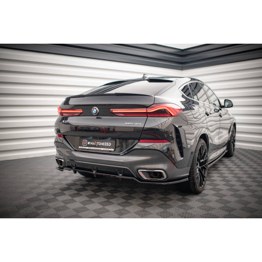 Maxton Design středový spoiler pod zadní nárazník s žebrováním v.2 pro BMW X6 G06 /M-Pack, černý lesklý plast ABS
