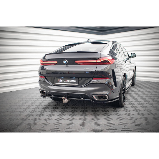 Maxton Design středový spoiler pod zadní nárazník s žebrováním v.3 pro BMW X6 G06 /M-Pack, černý lesklý plast ABS