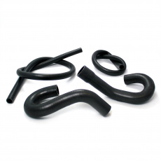 Samco Sport 4-dílná sada silikonových hadic pro vedení chladicí kapaliny pro Ford Cortina Mk4/5 1976 - 1982 2.0l Pinto s DGAV karburátorem (manuální sytič), barva: modrá